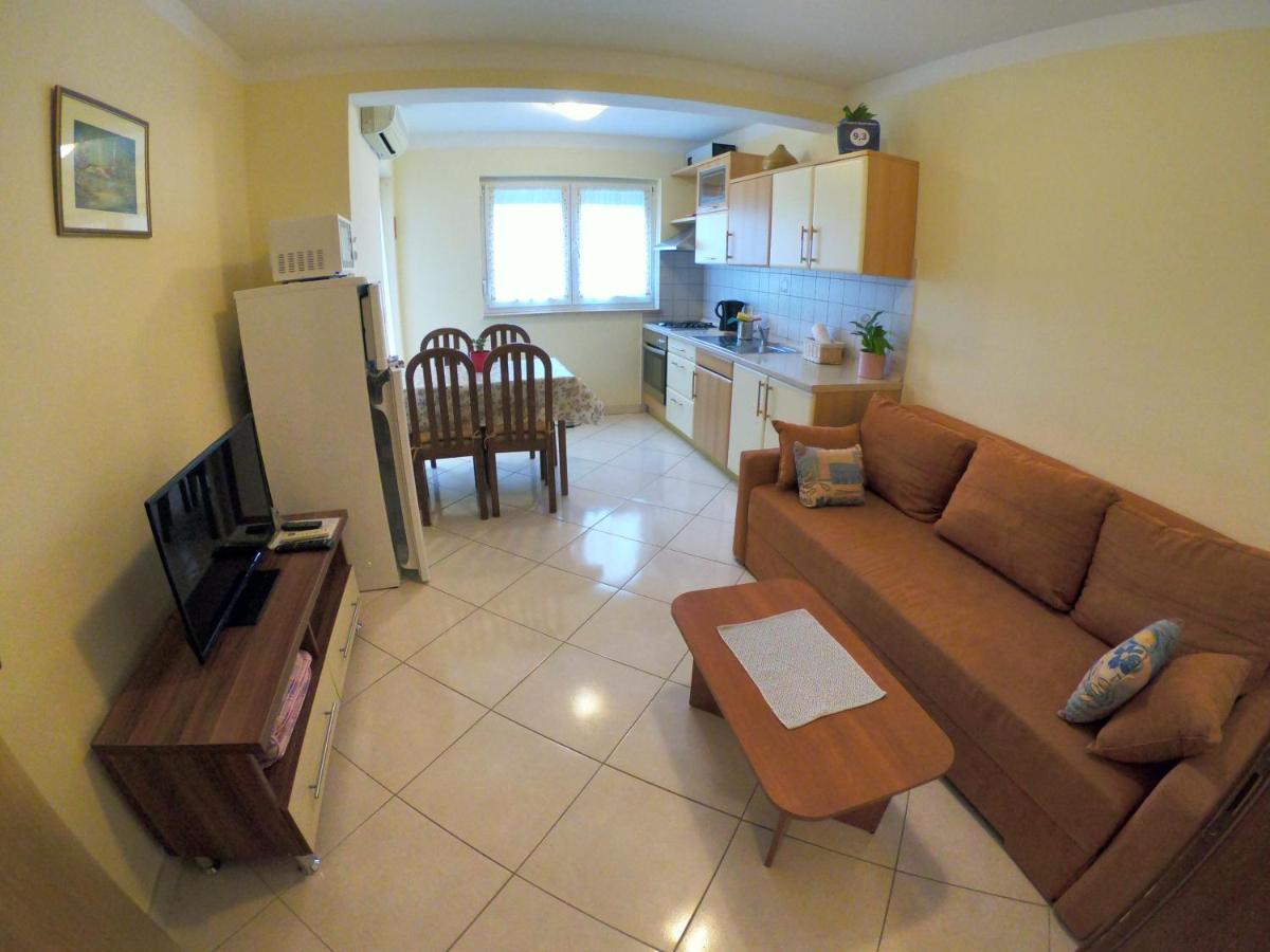 Kvajera Apartment Пореч Екстериор снимка